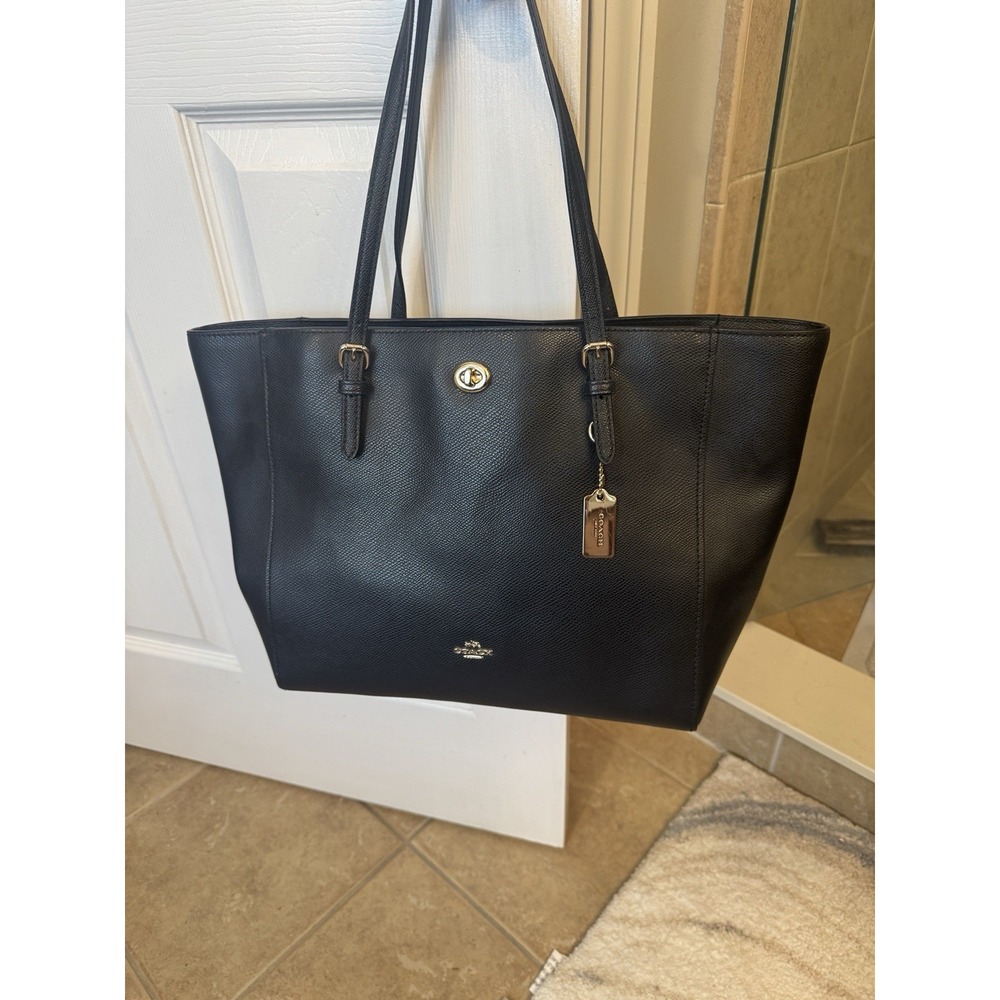 Coach Turnlock Black Cross Grain Leather Tote Gold hardware Laptop bag EUC 37142